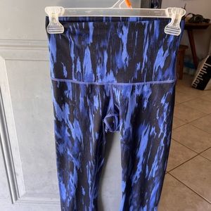 Lululemon leggings, size 4